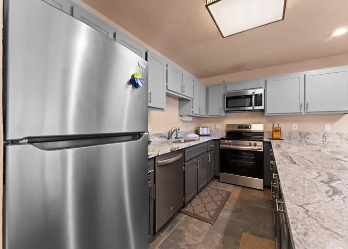 Snowbridge Square #f206 Apartment *