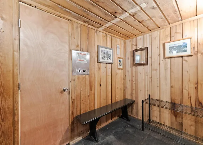 Apartment Snowbridge Square #f206 *